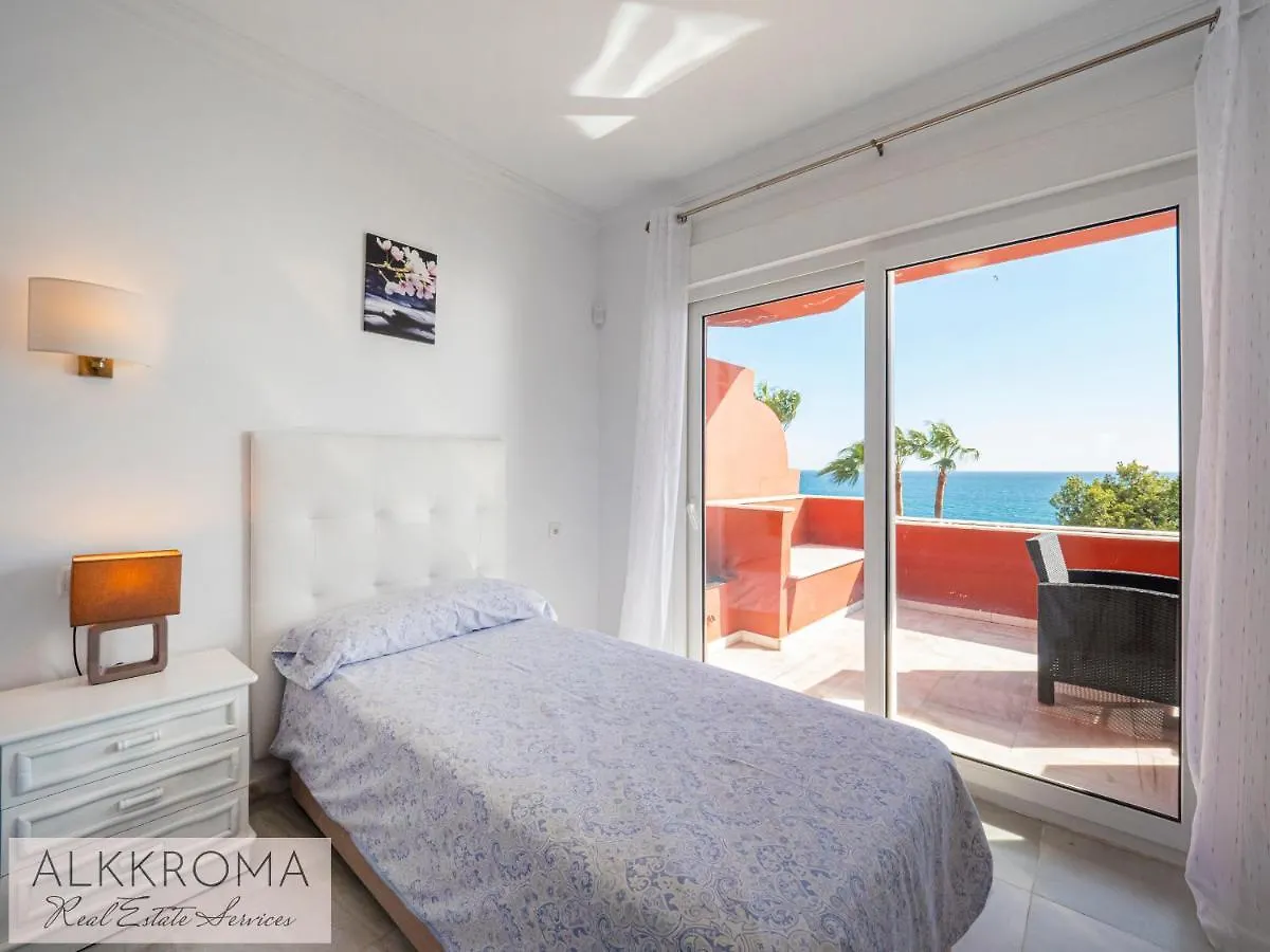 Punta Plata Beach Apartment Estepona