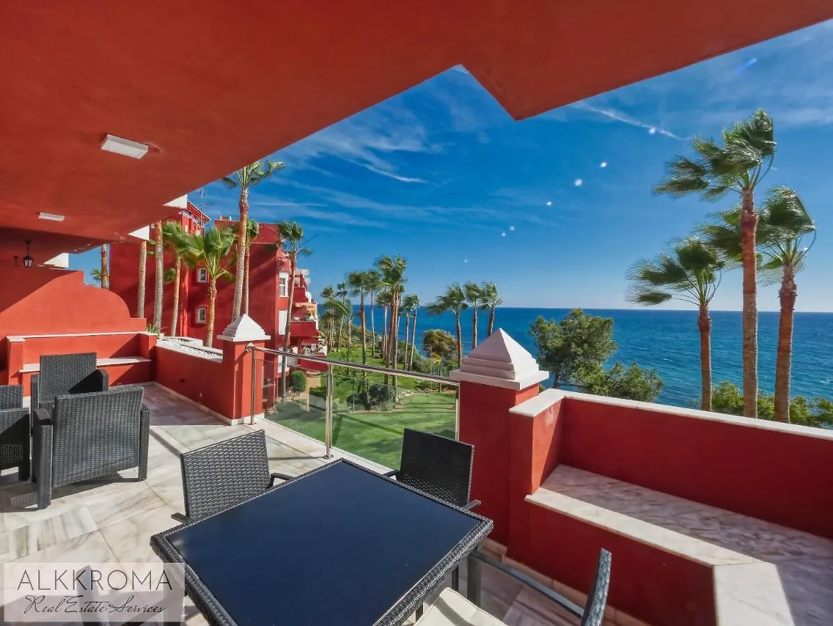 Punta Plata Beach Apartment Estepona