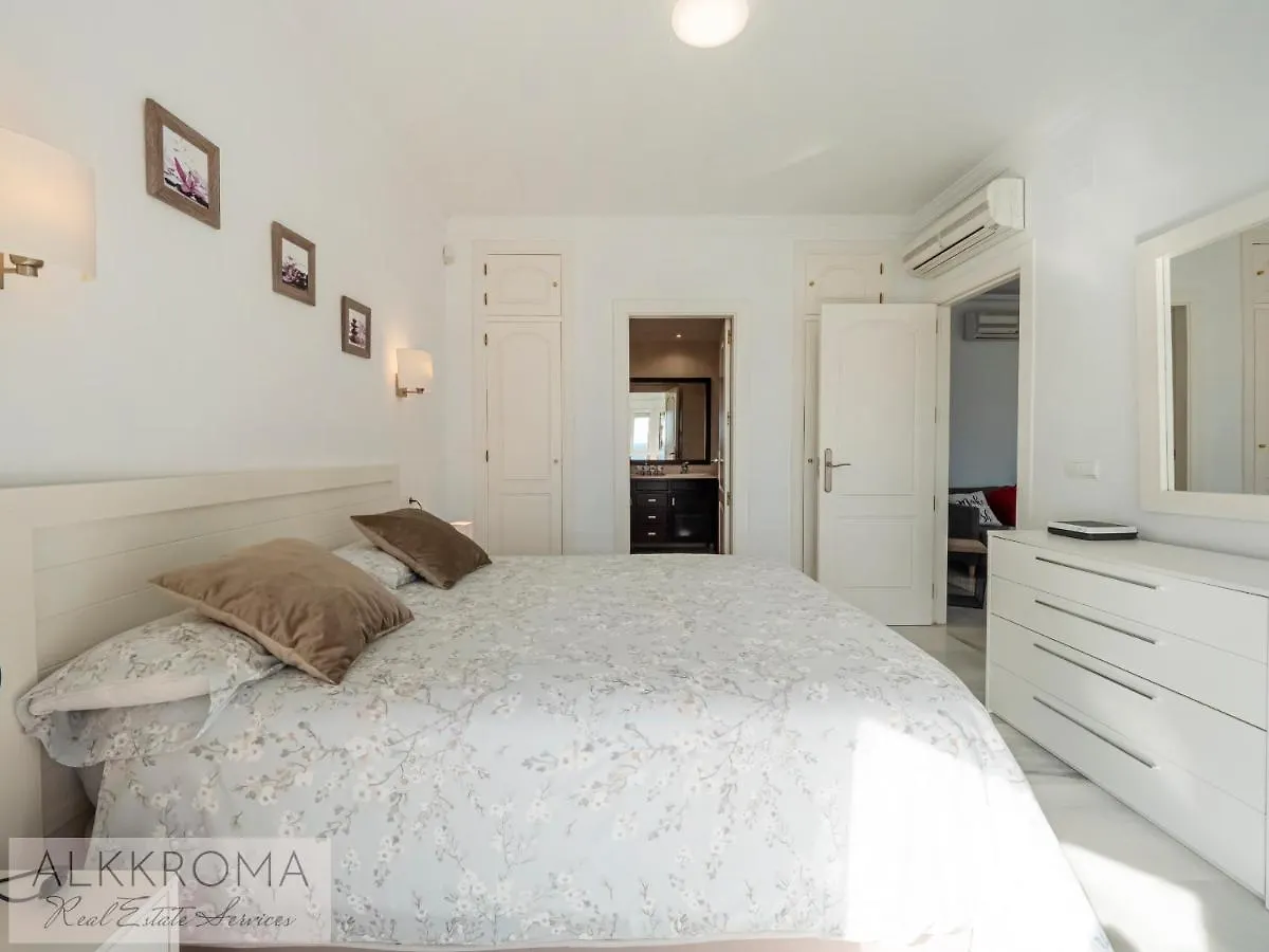 Punta Plata Beach Apartment 에스테포나 0*,  스페인
